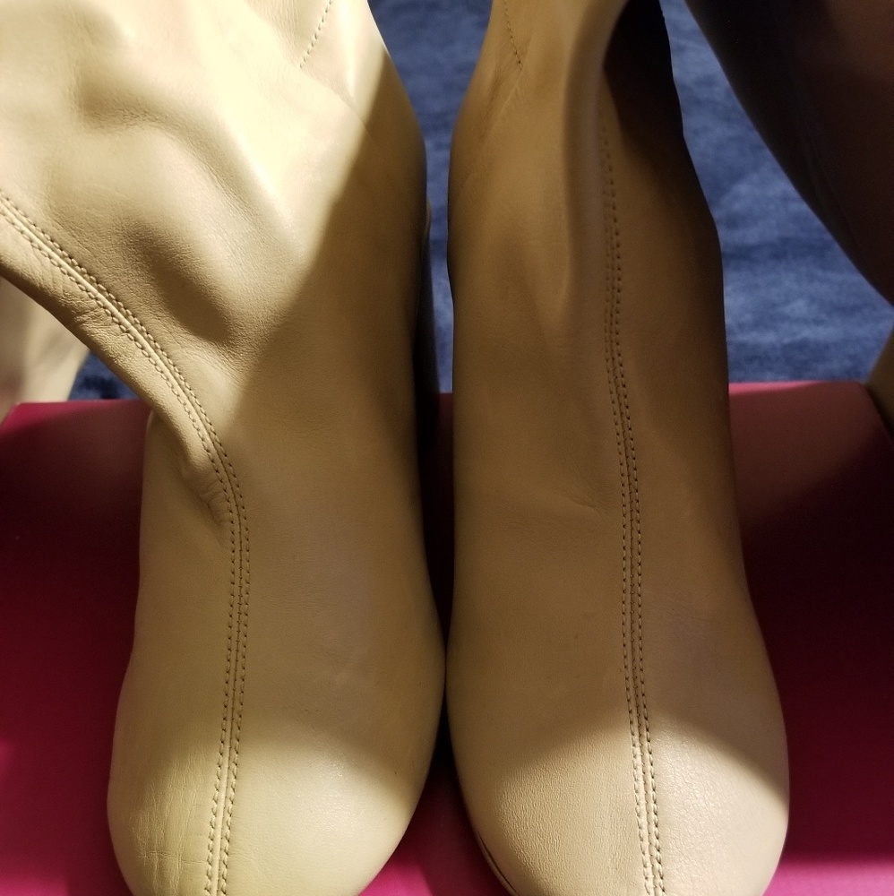 Ladies Boots